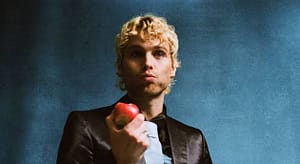Luke Hemmings – Shakes